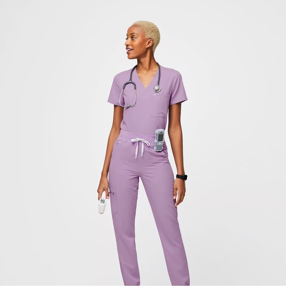 Figs Pants - FIGS • Scrub set in lavender